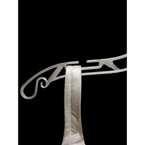 Cacique Lightly Lined Full Coverage Underwire Bra Size 46DD - Picture 5 of 8